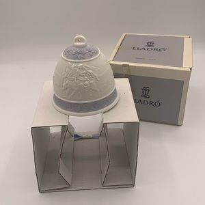 1993 Lladro Christmas Bell